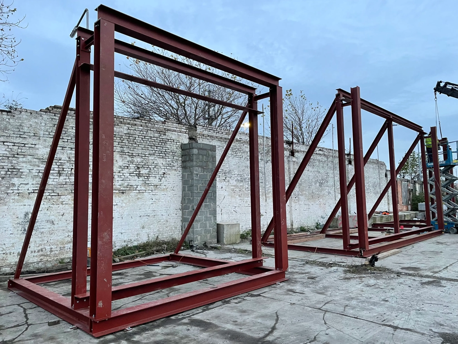 steel-frame-construction-Ireland Expert steel frame construction services in Ireland, providing durable and efficient structural steel solutions.