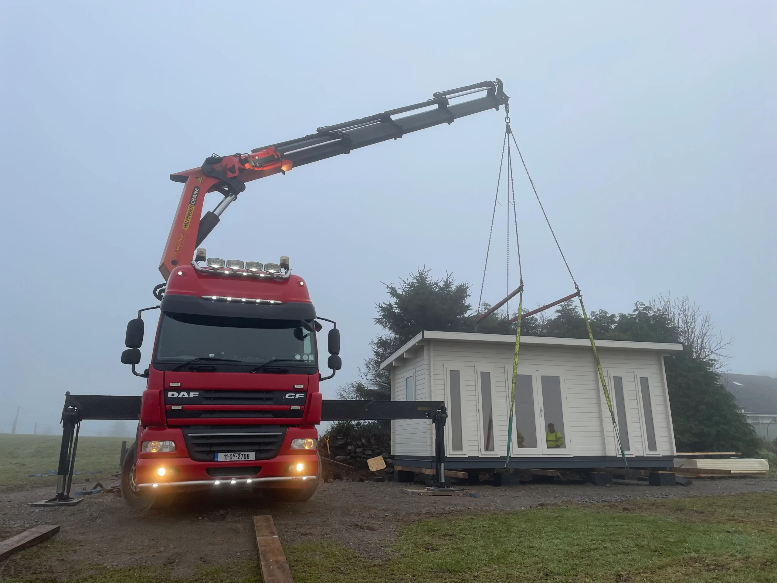 Murphy Engineering’s transportation and crane hire services, offering efficient lifting and logistics solutions for industrial projects in Ireland.